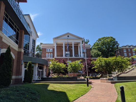 University Of Lynchburg