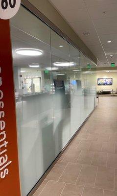 Kaiser Redwood City Bent Glass Wall in Base Shoe with Gradient Fade Film