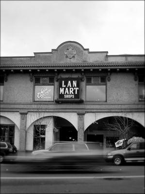 Lanmart Building