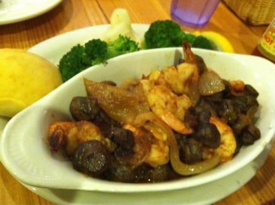 Sautéed shrimp with steamed broccoli/cauliflower and sautéed mushrooms