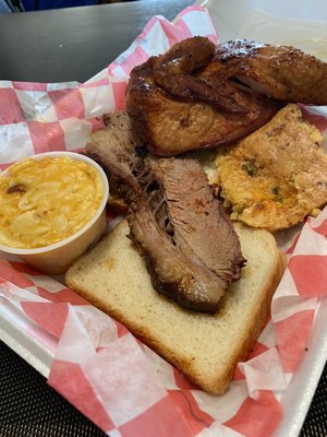 Brisket, Mac and cheese, chicken, Gouda jalapeño corn bread. Great Saturday lunch.