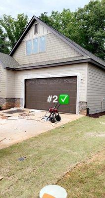 Garage doors S-W super paint with satin finish clean and fast work