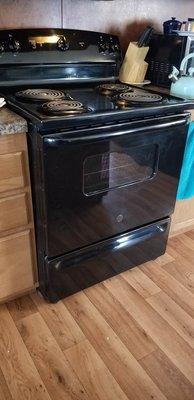 This stove was incredible dirty.. now sparkling