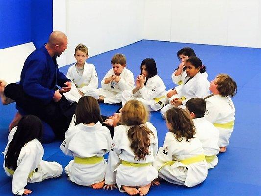 Sensei Nicolae Cury demonstrating a Judo technique to our 7-12 year olds.