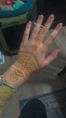 dried stained henna