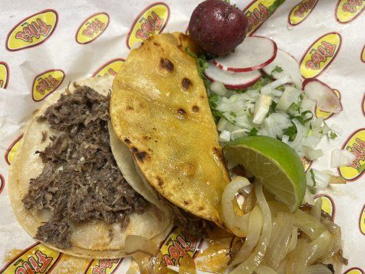 Tacos de cabeza y birria