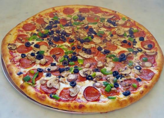 Large Pepperoni,Mushroom, Green Pepper and Black Olives.