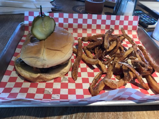 Cheeseburger and garlic fries