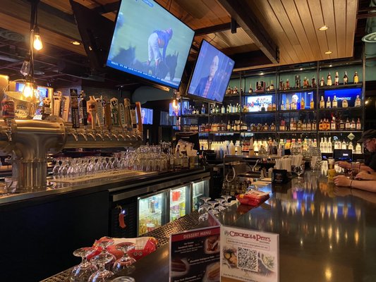 Center bar and liquor display