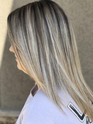 Dimensional shadow root by stylist Maygen.