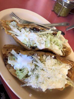 Quesadillas Fritas con asada. Soooo good