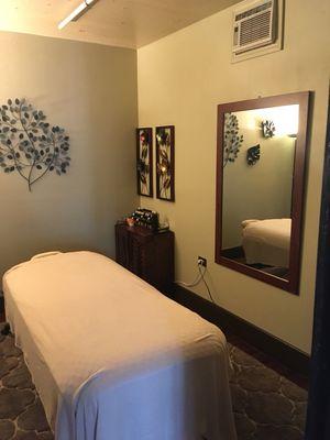 Massage room from doorway