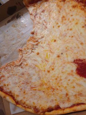 large pizza with extra cheese.