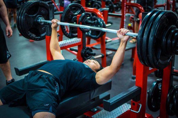 Bench press competition  in the Power Strength Gym, Orlando FL