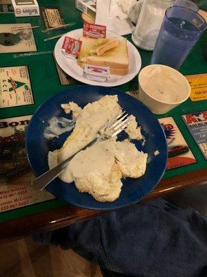 Breakfast biscuits with gravy and toast YUMMY