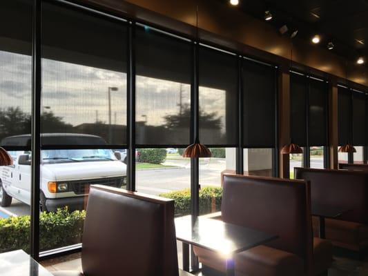 Roller Shades @ Keke's Restaurant