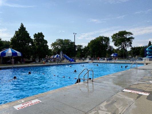 Lorin Farr Community Pool