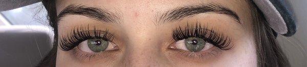 This is right after my first set (classic lash)