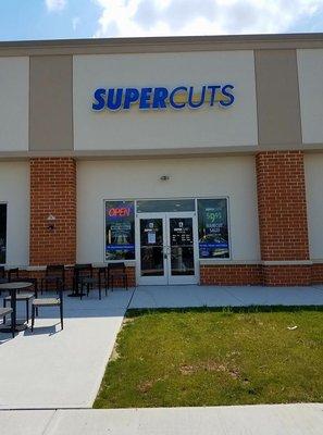 Welcome to Supercuts, East Brunswick!