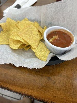 Complementary chips and salsa