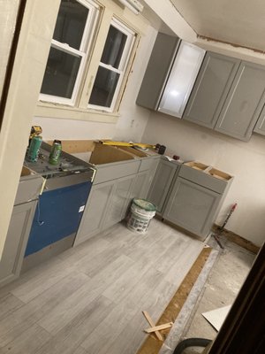 Start of a kitchen installation