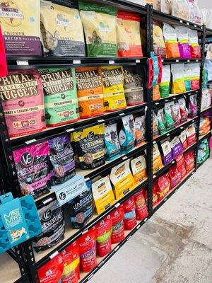 Freeze dried diets for dogs - almost too many options!