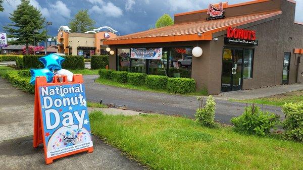 Yeahhhhh National Donut Day First Friday June