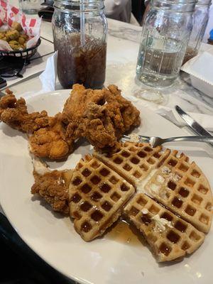 Chuckles chicken and waffles El Paso