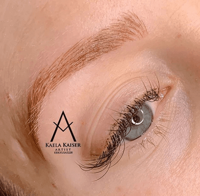 Eyebrow microblading