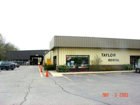 STORE FRONT, 23,000 SQ FT