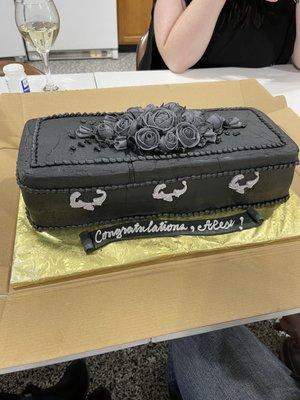 Casket cake