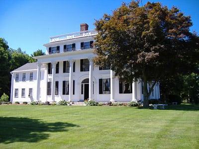 Corinthian columns grace the eastern facade