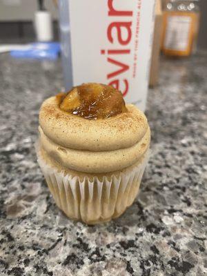 Apple-Doodle cupcake