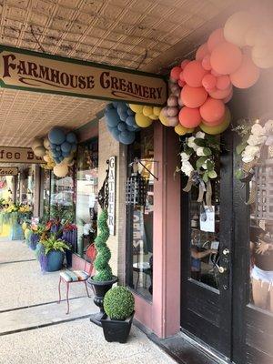 Front entrance to B'Marie's Farmhouse Creamery in Shiner, Texas