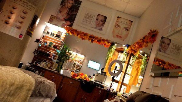 #falldecorating #fallinlovewithlashes  #hienbeautybellevue