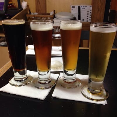 Try the local beer sampler: 4 Carolina Craft Brews. Blonde. IPA. Düsseldorf Altbisr. And a CoCo Porter.