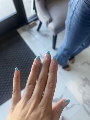 nails