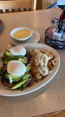 Eggs Benedict Florentine with Avocado