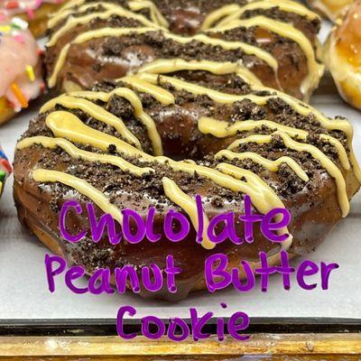 @bigmovie // Dun-Well Doughnuts - Chocolate Peanut Butter Cookie