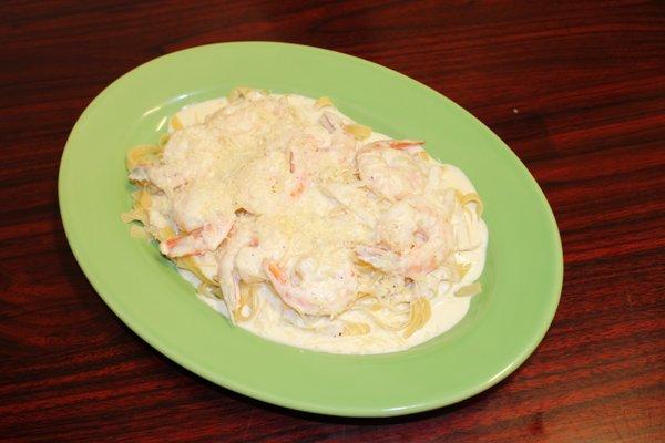 PASTA ALFREDO CON CAMARON