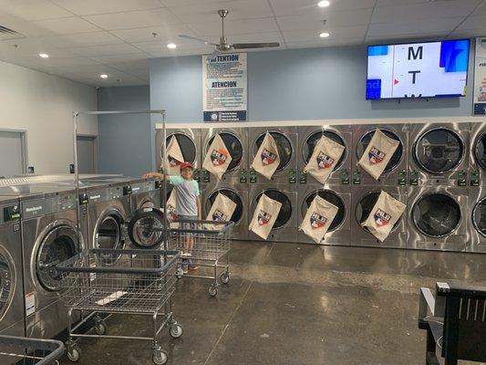 4J Laundromat