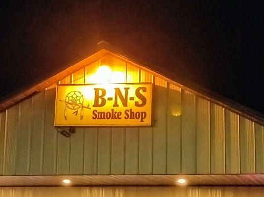 B N S Smoke Shop