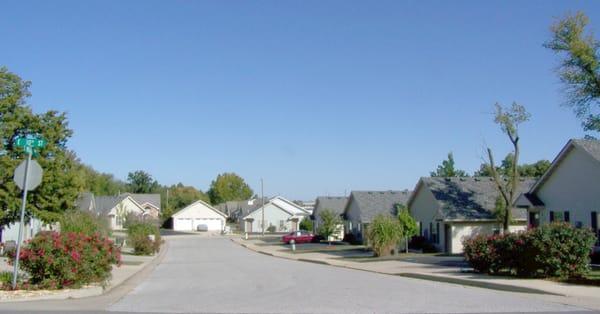 Missouri Place Properties duplex homes on Waggoner Circle in Joplin,MO.