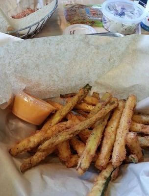 zucchini fries with Sweet Sriracha sauce