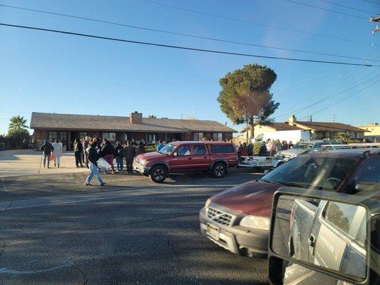 Huge turnout - people were lined up and parking for blocks.