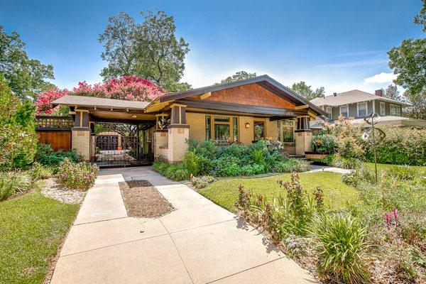 Mistletoe Heights Craftsman