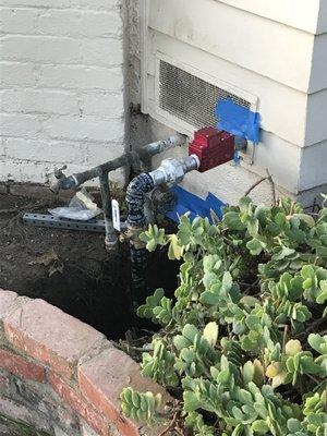 New gas line fixtures with earthquake shut off valve