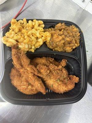 Fried chicken with 2 sides