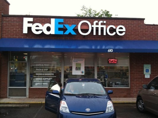 FedEx Office Print & Ship Center