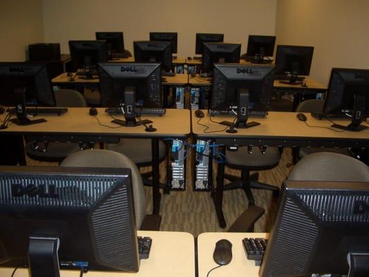 Classroom setup for 22 users in Laguna Beach